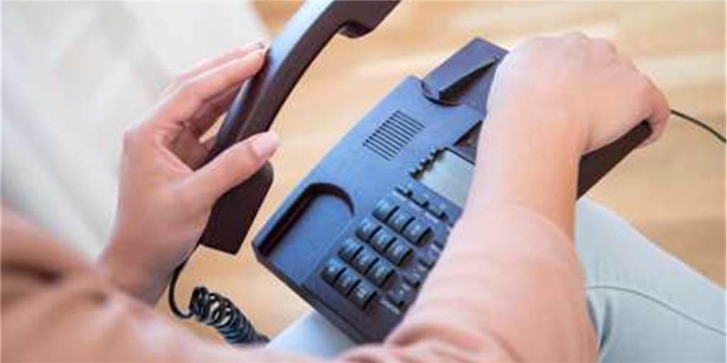 Enkeltrick in Dortmund: Betrüger erbeuten am Telefon 400.000 Euro Telefonbetrug kommt nach wie vor häufig vor – auch in Dortmund. Zuletzt wurden von drei Senioren in Dortmund insgesamt 400.000 Euro erbeutet.