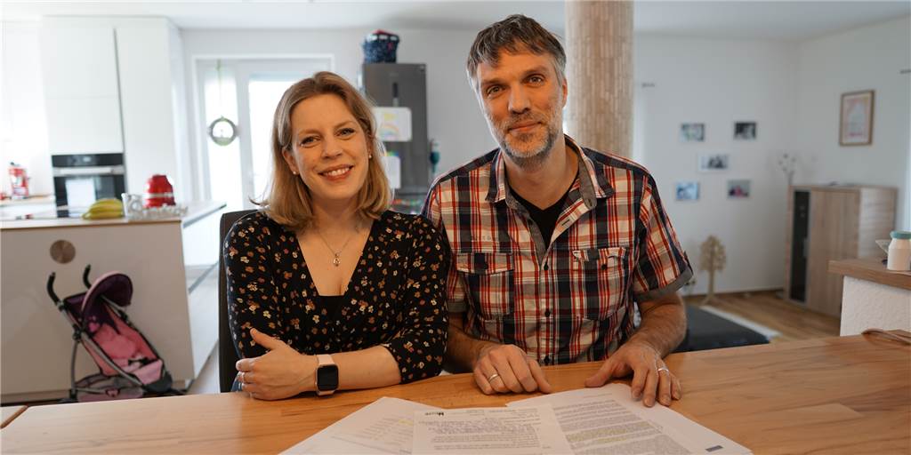 „Sie verlassen sofort das Haus“: Paar aus Herbern ärgert sich über Impfzentrum Aus Erleichterung wird Wut und dann ein Happy-End: Tim und Johanna Schäfer aus Herbern wurden am Impfzentrum Dülmen harsch und auf unfreundliche Weise abgewiesen, obwohl sie zuvor einen Termin bekommen haben.