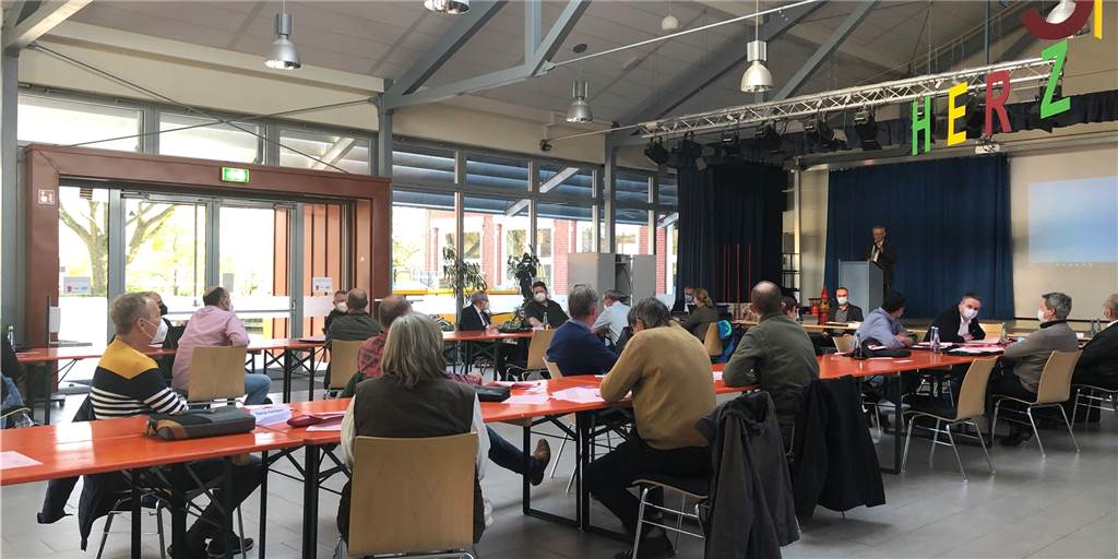 Neues Jugendforum soll mindestens einmal im Jahr tagen Einstimmig hat der Rat ein Jugendforum beschlossen, das mindestens einmal im Jahr tagen soll.
