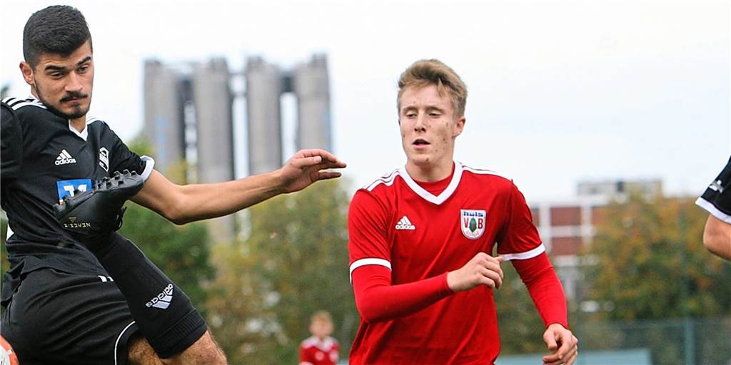 Neuzugang Hilbrich entschied sich schnell für den SV Lippramsdorf Malte Hilbrich (r.) wird im Sommer beim SV Lippramsdorf in den Seniorenfußball starten, er kommt aus der Jugend des VfB Hüls.