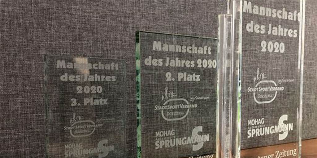 Sportler des Jahres in Dorsten: Ein Sieger ist schon 90 Jahre alt Pokale Sportlerehrung Dorsten