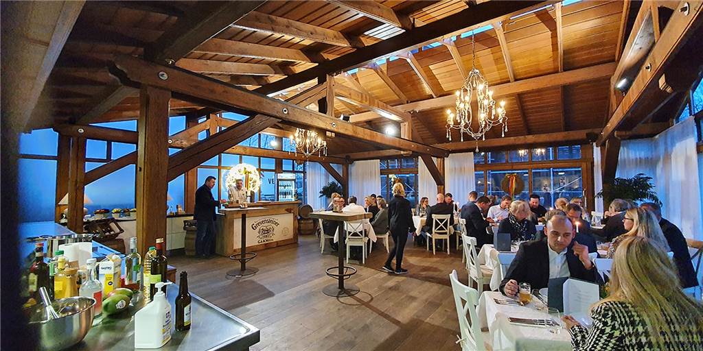 Modellprojekte in Ascheberg gestartet: Gastronomie-Öffnung im Gespräch Die Gespräche über die Lockerung in der Gastronomie gehen in der Gemeinde Ascheberg (hier ein Archivbild von Hugo am Schloss) weiter. Dabei geht es zunächst um die Öffnung der Außengastronomie.