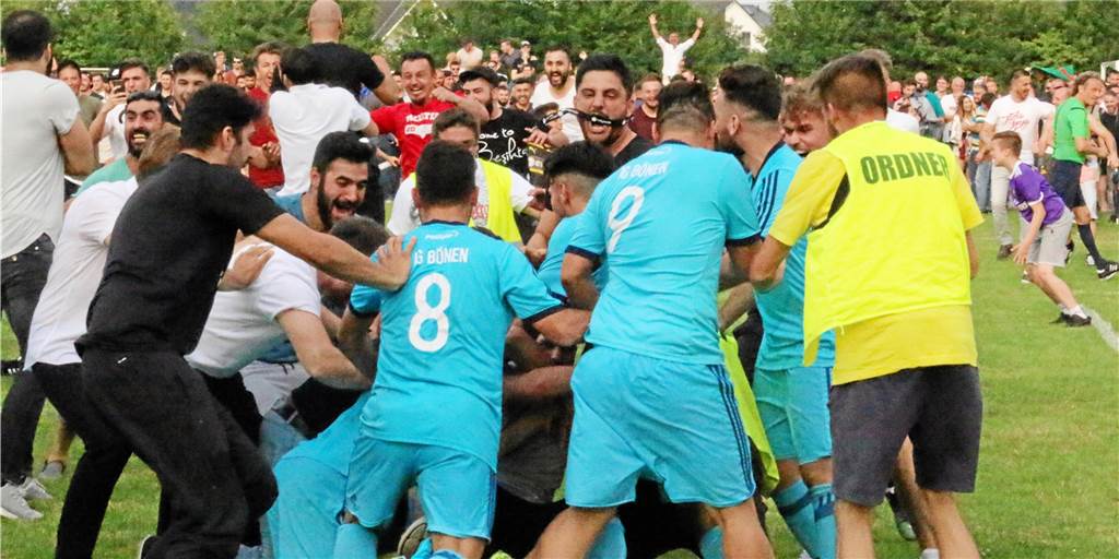 33-jähriger Aufstiegsheld muss gehen, aber: „Ich fühle mich noch fit“ Es war ein Riesenspektakel: Vor mehr als 2500 Zuschauern feierte die IG Bönen vor zwei Jahren im Entscheidungsspiel gegen den TSC Kamen den Aufstieg in die Bezirksliga.