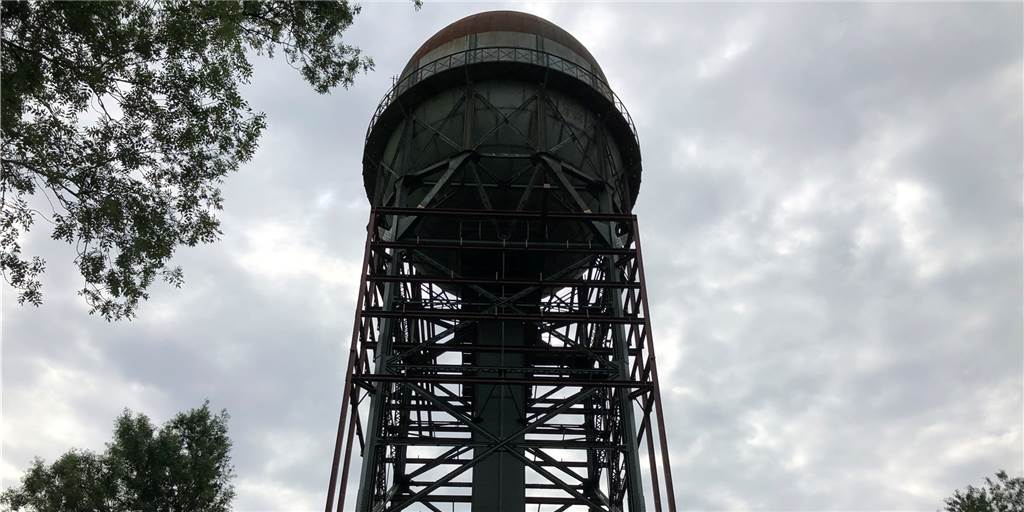 Lanstroper Ei: Warum ist der Wasserturm immer noch eingerüstet? Das Gerüst am Lanstroper Ei steht nach wie vor. Viele Dortmunder wundert das - schließlich ist der erste Bauabschnitt längst abgeschlossen