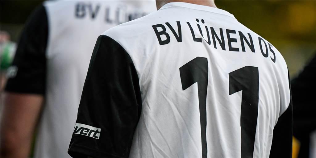 Was plant der BV Lünen? Verein verpflichtet drei weitere Spieler aus der Stadt Der Kader der Reserve des BV Lünen umfasst bereits mehr als 40 Spieler.