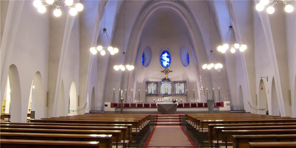 Corona-Impfung in der Kirche: Modellprojekt startet in Castrop-Rauxel Wo normalerweise Hostien ausgegeben werden, gibt es demnächst die Corona-Impfung in den Arm.