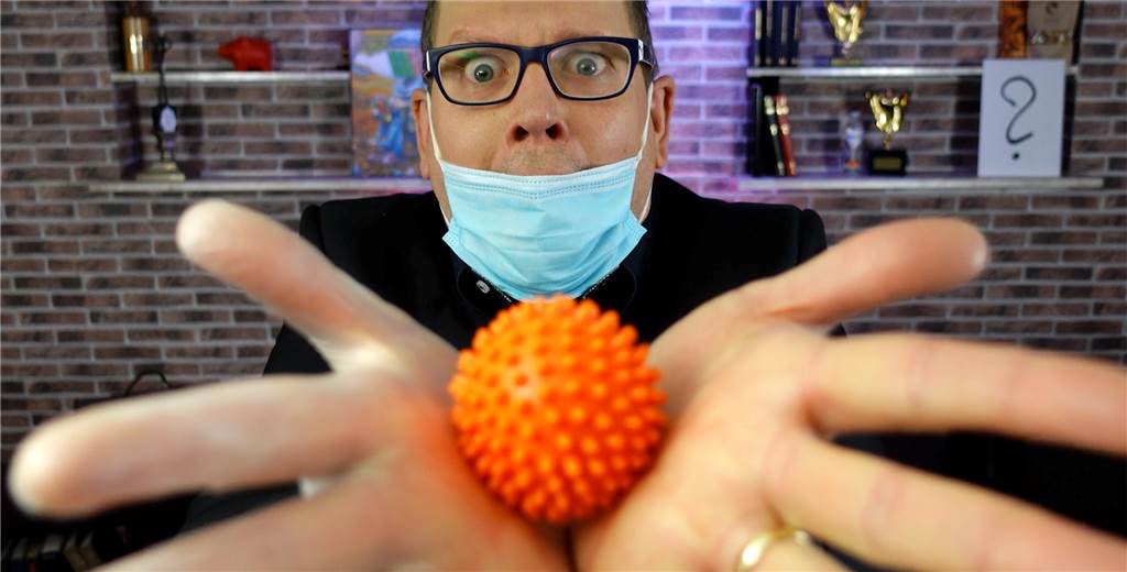 Matthias Rauch zaubert jetzt aus dem magischen Homeoffice Zauberer Matthias Rauch