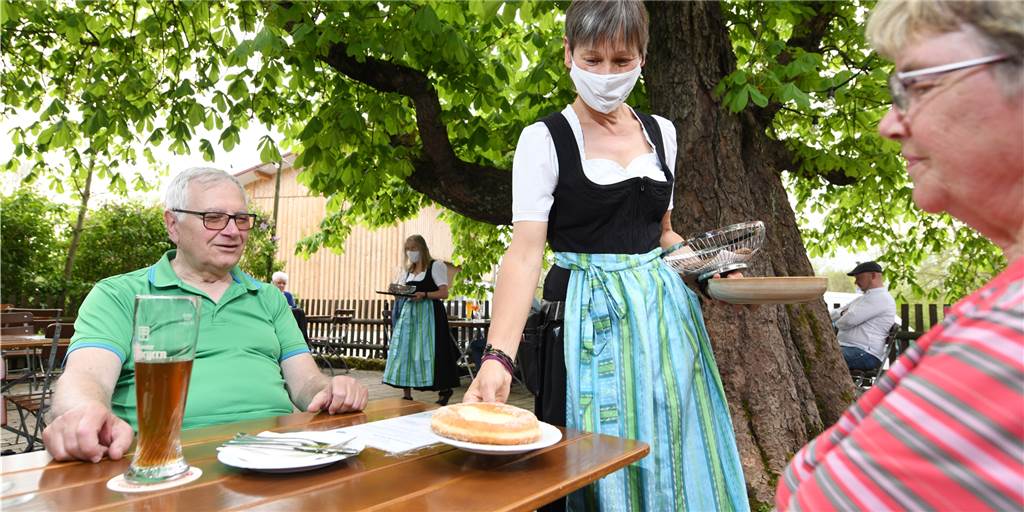 NRW öffnet wieder: Die neuen Corona-Regeln zwischen 15. Mai und 4. Juni einfach erklärt NRW öffnet wieder: Die neuen Corona-Regeln zwischen 15. Mai und 4. Juni einfach erklärt