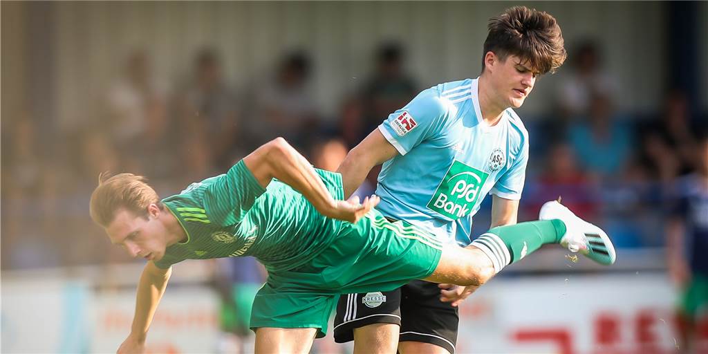 Dortmunder Oberliga-Fußballer gibt zwar seine Zusage, möchte aber in die Regionalliga Auch in der kommenden Saison spielen der Holzwickeder SC und der ASC 09 in der Oberliga Westfalen gegeneinander.