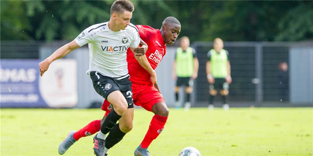 Noah Korczowski verlässt den TuS Haltern und die Oberliga Westfalen Noah Korczowski (l.) wird den TuS Haltern am See im Sommer nach zwei Jahren verlassen.