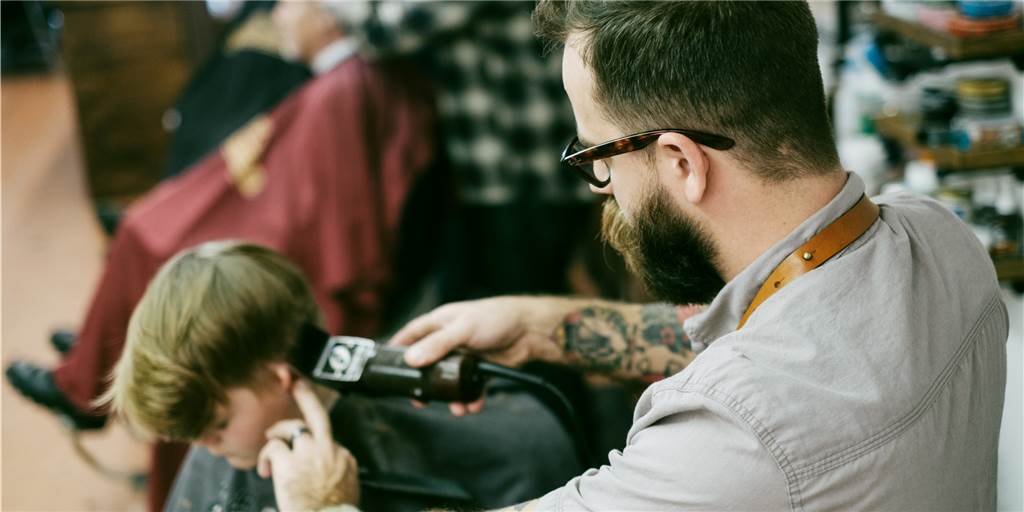 Corona-Krise: Viele Dortmunder Friseure frisieren keine Kleinkinder mehr Viele Dortmunder Friseure lehnen es im Moment ab, Kindern die Haare zu schneiden. Das hat mit den strengen Corona-Verordnungen zu tun. (Symbolbild)