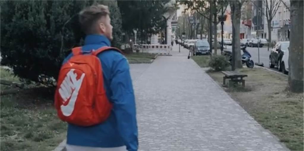 Dortmunder Trainer läuft 525 Kilometer zu Fuß zu seiner Freundin
