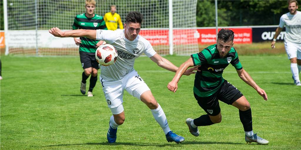 Korczowski findet seinen TuS-Abgang „nicht so schön“, doch er macht Sinn Noah Korczowski (l.) verlässt den TuS Haltern am See im Sommer nach zwei Jahren.