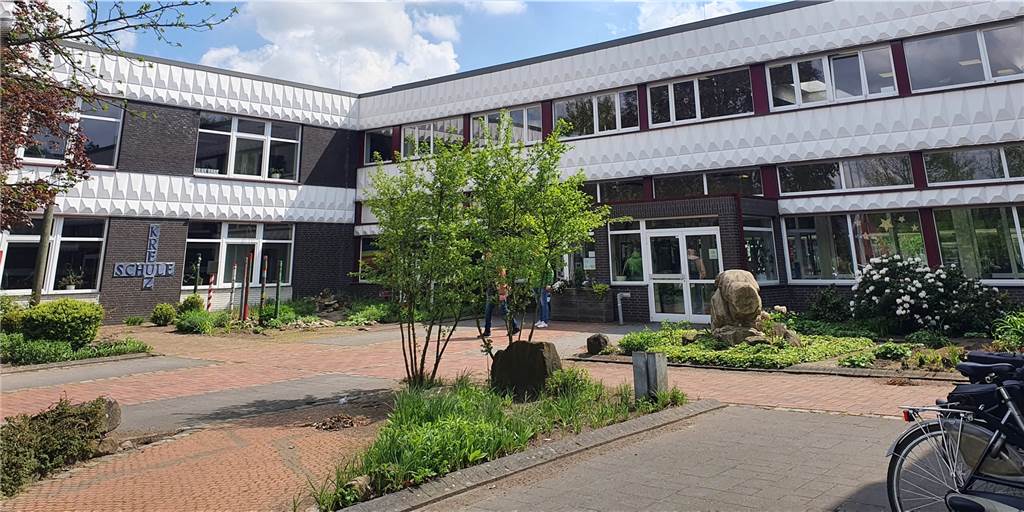 Vorbildprojekt Kreuzschule: Zukunftsfähiges Heizen wird Realität Die Heizung an der Kreuzschule soll ausgetauscht werden. Das hat mehrere Gründe.