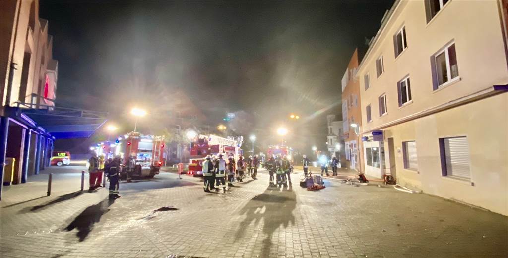 Unheimliche Brandserie im Dortmunder Westen wird komplizierter Prozess Unter anderem wegen eines Brandes in Lütgendortmund steht ein 33-jähriger Mann vor dem Landgericht Dortmund.