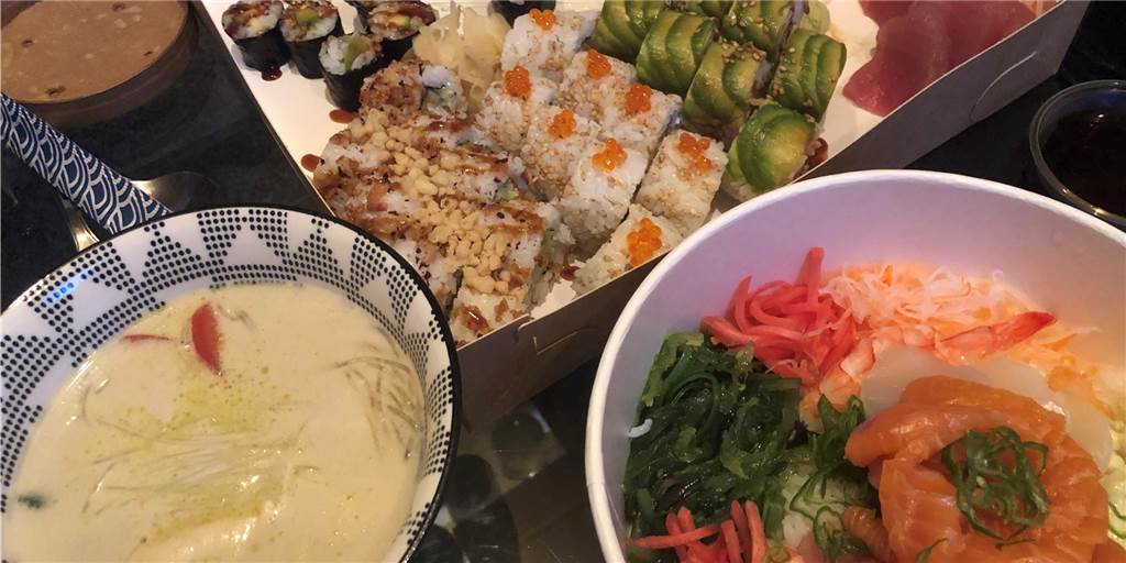 Die Lieferbar im Check: Beliebtheit von Sushi & Co wird zum Problem Sushi, Suppe, Bowl und Nachtisch geliefert von "Die Lieferbar".