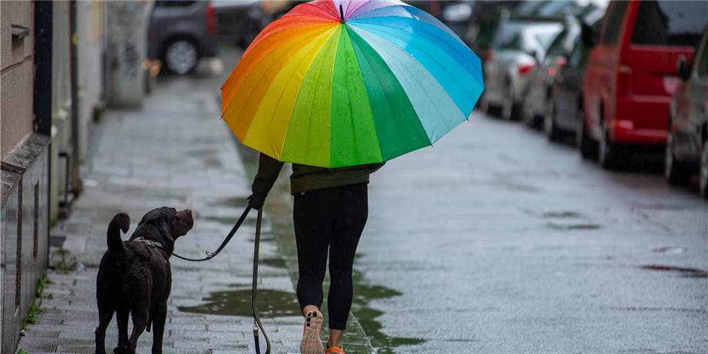 Sturmtief Marco bestimmt das Pfingstwetter in Schwerte Es bleibt regnerisch und am Samstag kommen noch stürmische Böen hinzu.
