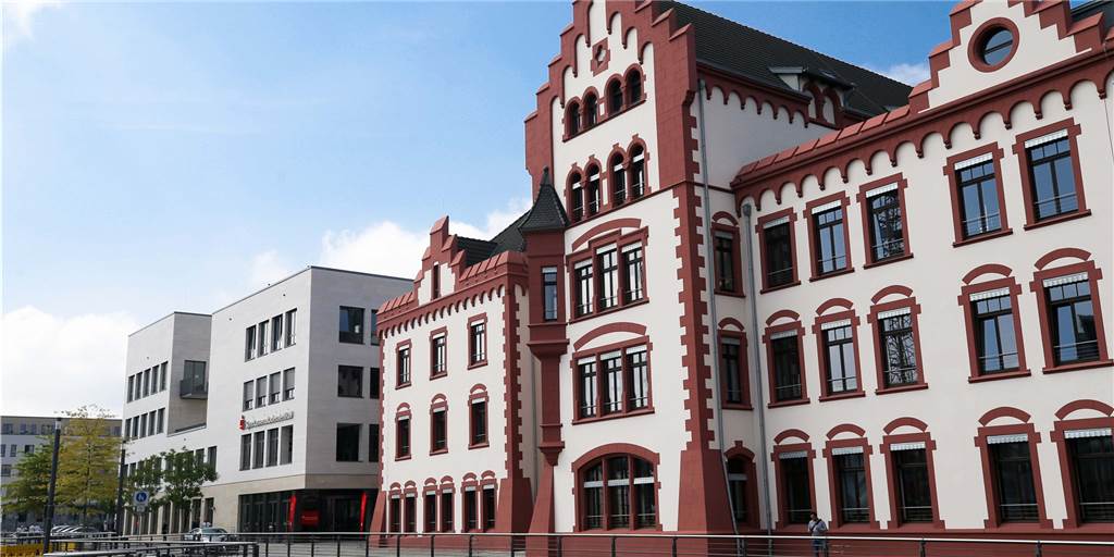 Heimatmuseum Hörde und Steigerturm unter den Top 3 beim Heimat-Preis Der Heimatverein Hörde in der Hörder Burg gehört zu den Finalisten beim Heimat-Preis Dortmund.