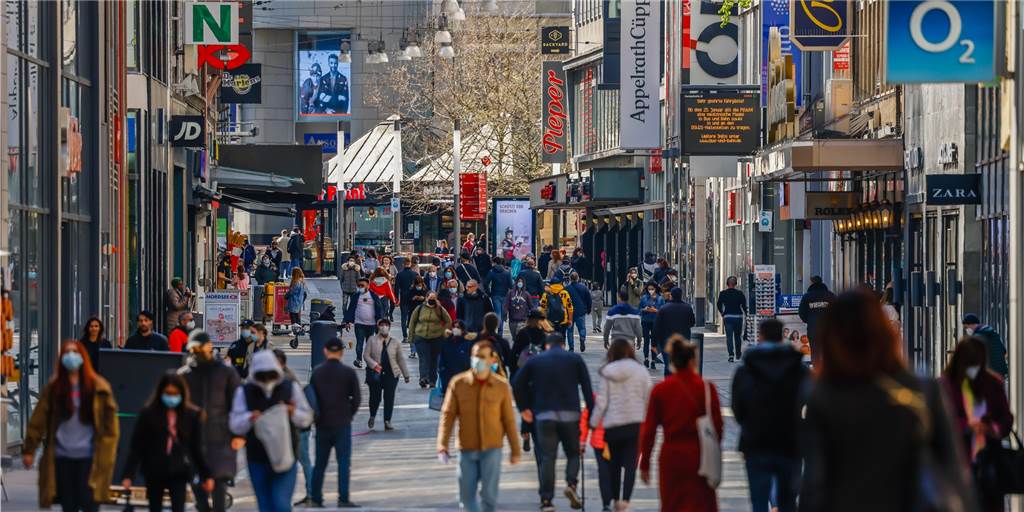 Testpflicht entfällt: Sind die Händler für den plötzlichen Neustart bereit? Kehrt die Normalität wieder in die Dortmunder City zurück? Einige Lockerungen treten für den Einzelhandel und die Kunden sofort in Kraft.