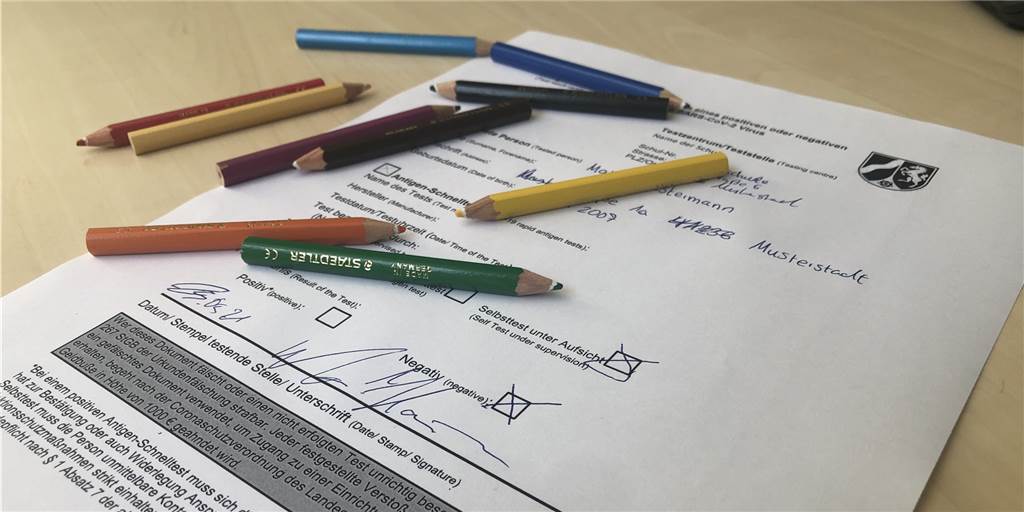 Schulen müssen Coronatest-Nachweise ausstellen: Der Unmut ist groß So könnten die Schreiben für die Schüler in den Castrop-Rauxeler Schulen aussehen.