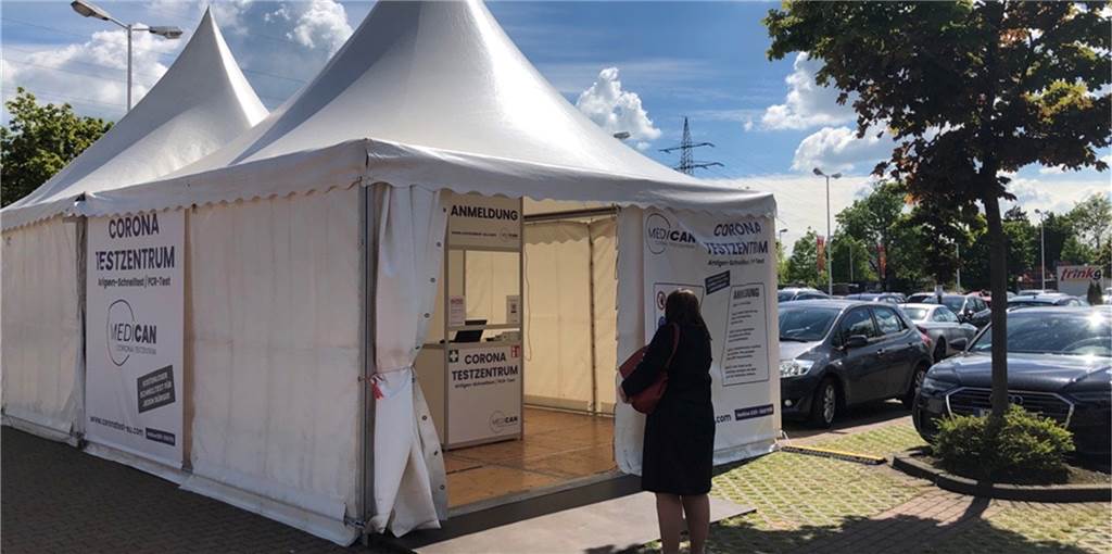 Betrug mit Corona-Bürgertests? 3 Teststellen in Dortmund unter Verdacht Rund 200 Corona-Teststellen gibt es inzwischen in ganz Dortmund. Drei Standorte stehen nach einem Medienbericht unter besonderer Beobachtung.