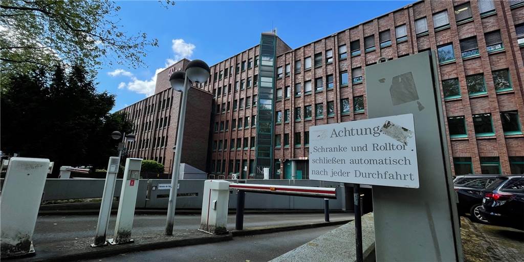 Parken im Kreuzviertel: Bald gibt’s fast 200 neue Stellplätze Hier kann man ab 1. Juni einen Dauerparkplatz mieten.