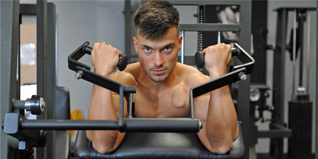 Hişam Örük beim Training. Der 24-Jährige bereitet sich gerade auf seinen ersten Wettkampf, den German Cup in Schorndorf, vor. 