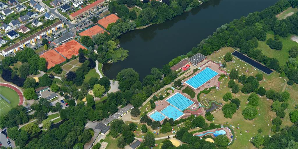 Freibäder öffnen - doch welche Corona-Vorschriften gelten? Die Freibäder in Lünen, hier das Freibad Cappenberger See, öffnen am 1. Juni wieder für Besucher - unter Hygieneauflagen.