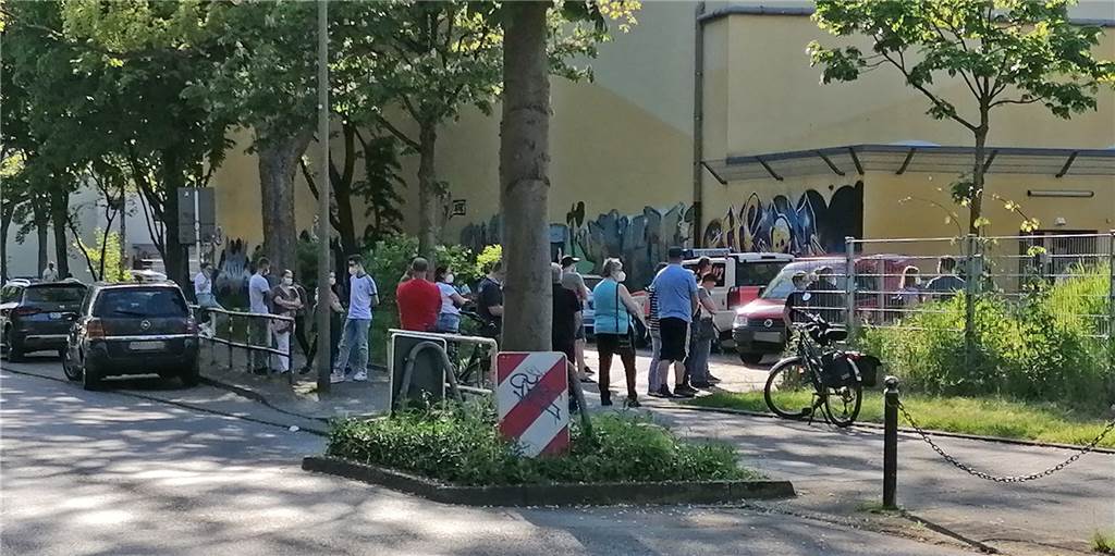 Termin für nächste Sonder-Impfaktion steht – Dortmund wagt ein Experiment Am letzten Mai-Wochenende fand die erste Sonder-Impfaktion in einer Sporthalle in Nette statt.