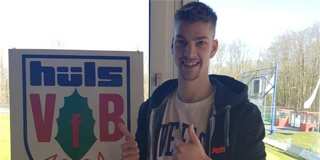 Lavesum statt Karriereende: Jetzt ist er mit 22 Bezirksliga-Stammspieler Florian Glaw spielt seit dem vergangenen Sommer in der Bezirksliga.