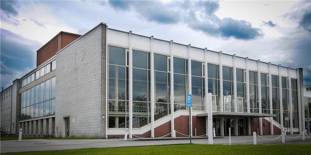 Heinz-Hilpert-Theater Lünen bereit für neue Spielzeit - Kein Theater-Abo 760 Plätze bietet das Heinz-Hilpert-Theater in Lünen. Zum Beginn der neuen Spielzeit wird nicht einmal die Hälfte davon genutzt werden können.