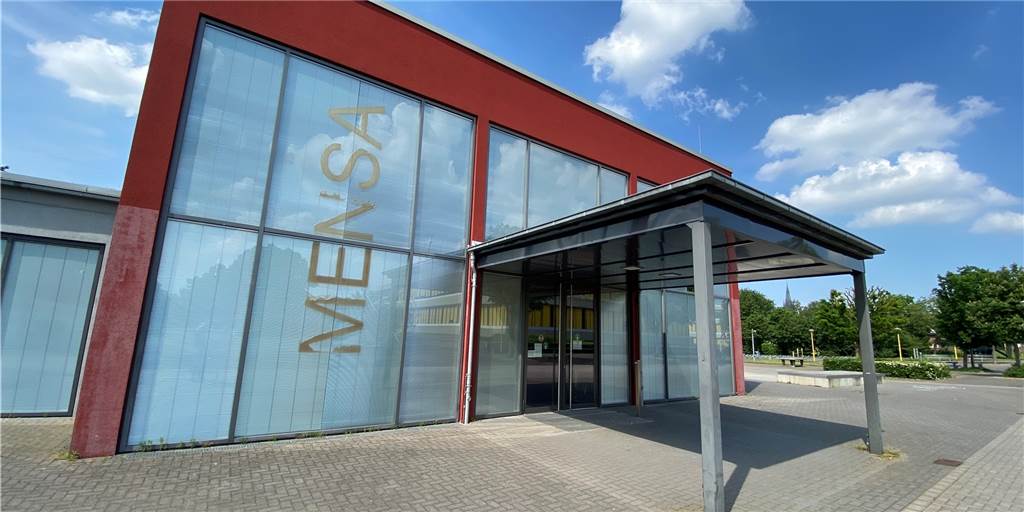 Die Mensa am Schulzentrum wird von Gymnasium und Realschule genutzt.