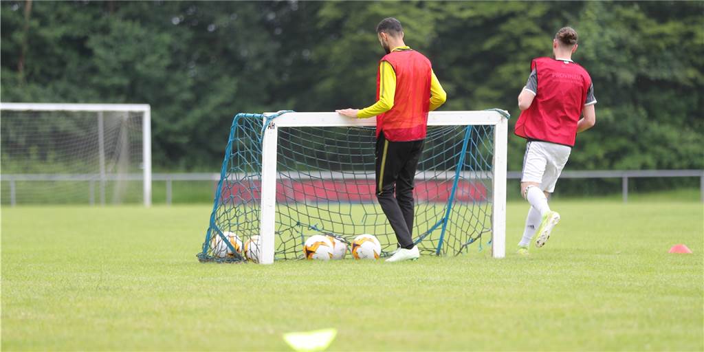 Werner Teams dürfen trainieren - eine Mannschaft nutzt die Möglichkeit aber nicht Bei Eintracht Werne wurde wieder trainiert - eine andere Werner Mannschaft trainierte noch nicht.