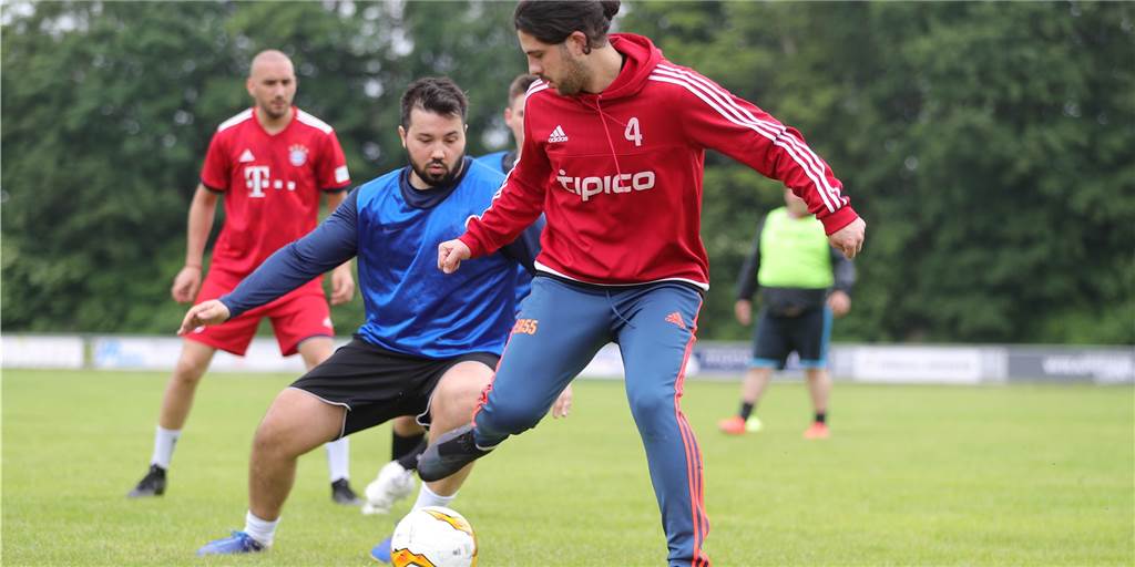 Enes Akyüz zum Trainingsstart bei Eintracht Werne: „Noch brennen die Beine nicht so sehr“ Enes Akyüz zum Trainingsstart bei Eintracht Werne: „Noch brennen die Beine nicht so sehr“