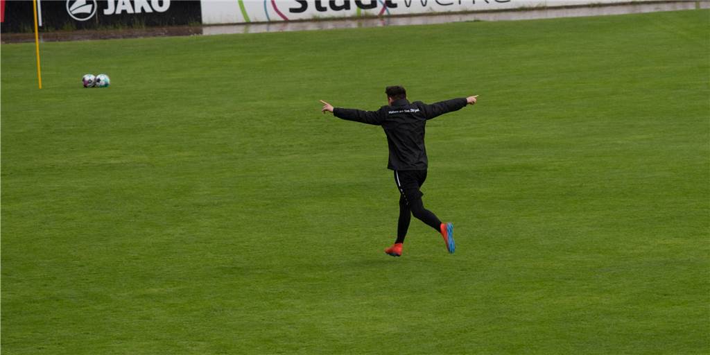 Halterner nach Probetraining in der 3. Liga: „Danach ging´s mir richtig dreckig“ Ein Spieler des TuS Haltern am See absolvierte zuletzt auch einige Probetrainings - unter anderem bei einem Drittligisten.