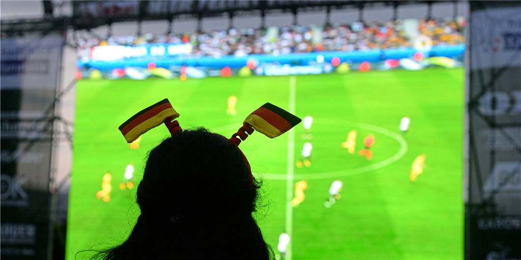 Am 11.6. beginnt die Fußball-EM. Die Castrop-Rauxeler Fans müssen aber nicht nur vor ihren heimischen Fernsehern mitfiebern. 