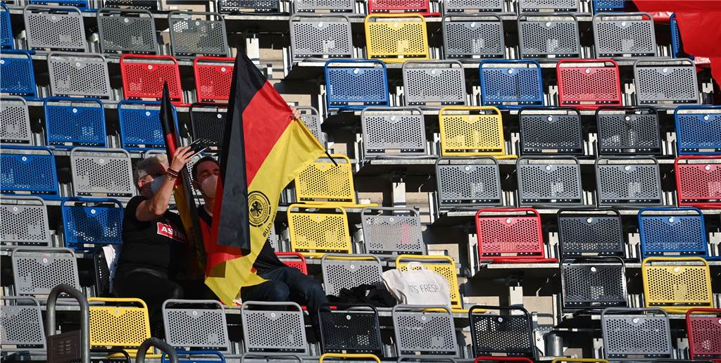 Kreisliga-Trainer vor EM in Corona-Sorge: „Ich hoffe, dass alles glatt läuft“ Kreisliga-Trainer vor EM in Corona-Sorge: „Ich hoffe, dass alles glatt läuft“