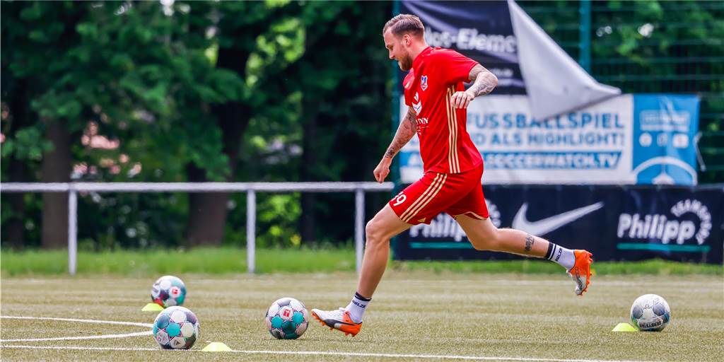 Im Re-Live: Das erste Spiel von Ex-BVB-Profi Kevin Großkreutz im Amateurfußball Im Re-Live: Das erste Spiel von Ex-BVB-Profi Kevin Großkreutz im Amateurfußball