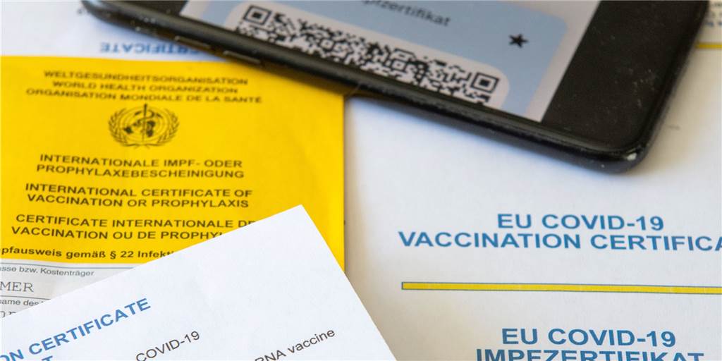 Software-Absturz beim digitalen Impfpass: „Es ist eine Vollkatastrophe“ Beim digitalen Impfpass fürs Smartphone gab es am Dienstag (14.6.) in Dortmund Probleme.