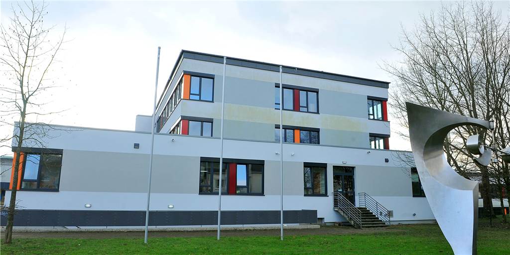 Der Ausbau der Gesamtschule Gänsewinkel wird ein Millionenprojekt Die städtische Gesamtschule Gänsewinkel an der Grünstraße 70 soll ausgebaut werden.