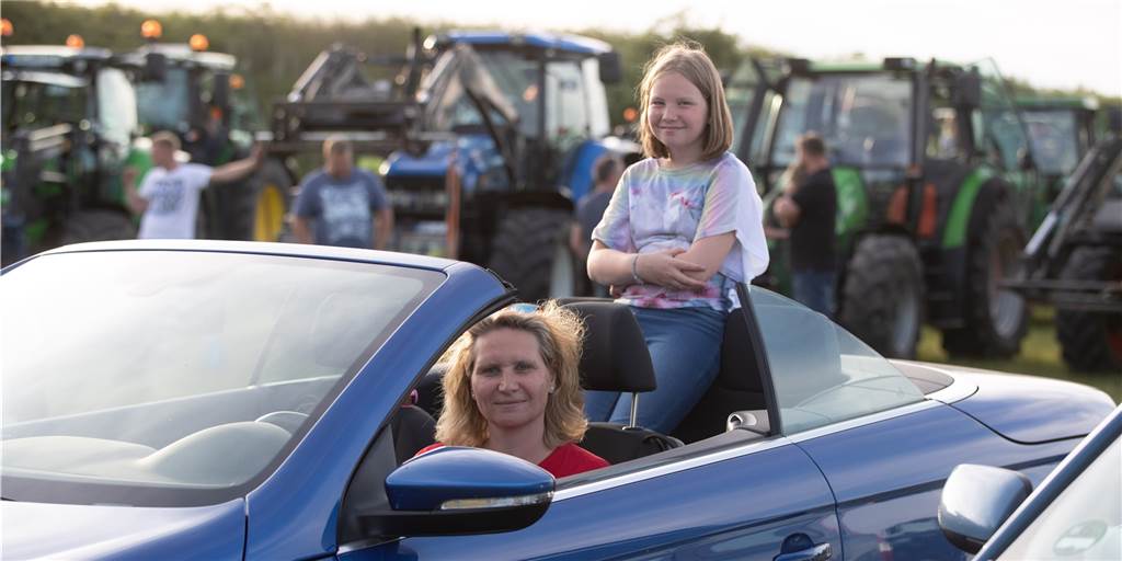 Ob mit dem Auto, dem Trecker oder zu Fuß: Die Katholische Landjugend aus Werne-Stockum weitet das Angebot für das Auto- und Treckerkino aus.
