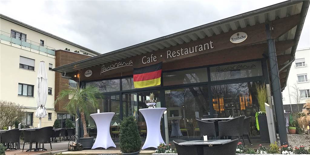 Wo in Castrop-Rauxel kann man das EM-Spiel Deutschland-Ungarn sehen? Im Panorama Café am Stadtgarten wird am Mittwoch das EM-Spiel der deutschen Fußball-Nationalmannschaft drinnen gezeigt.