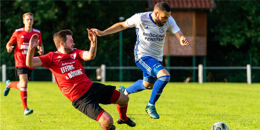 Wer kommt, wer geht? Das sind die Wechsel in der Bezirksliga 11 Sedat Semer (r.) stößt als spielender Co-Trainer zur Reserve der SpVgg Vreden.