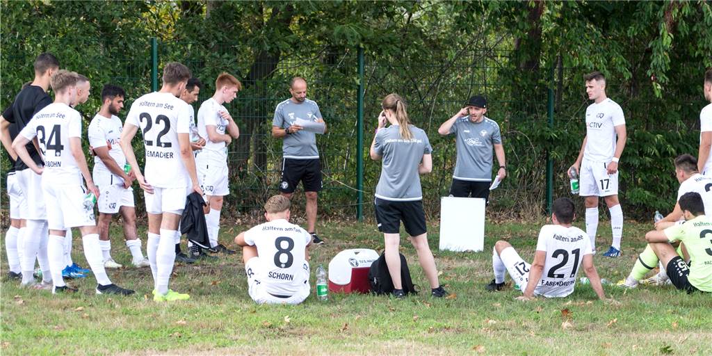 „Viel tragischer geht’s eigentlich nicht“: Halterner fällt erneut lange aus Ein Spieler aus Haltern, der zum zweiten Mal zum TuS Haltern am See gewechselt war, fällt erneut lange aus.