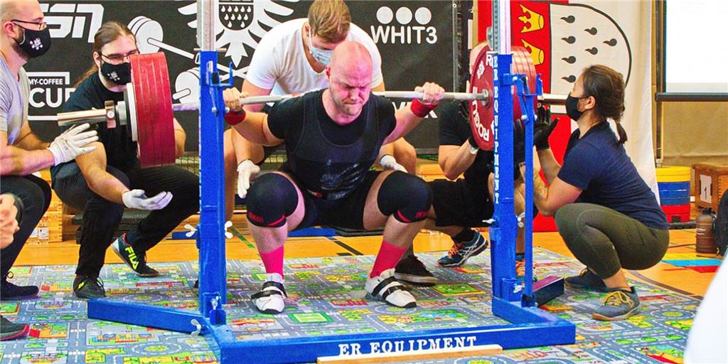 Video: Der Halterner Powerlifter und LSV-Torwarttrainer Stephan Berger in Aktion Stephan Berger ist seit einiger Zeit als Powerlifter aktiv und hat schon einige Rekorde gebrochen.
