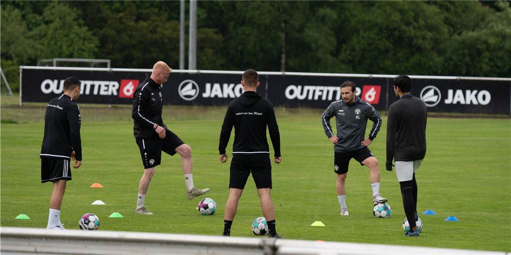 „Das war ein Ritt auf der Rasierklinge“: Der TuS Haltern ändert seine Taktik Seit einigen Wochen trainieren die Spieler des TuS Haltern am See wieder locker.
