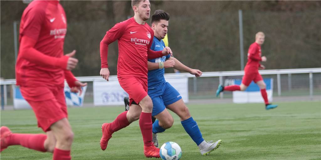 Frohlinder Fußballer heuert überraschend beim VfB Habinghorst an Ilias Homann (r.) verlässt den FC Frohlinde II und schließt sich dem Kreisliga-A-Rivalen VfB Habinghorst an.