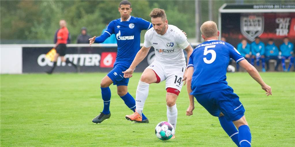 Halterner Wechselbörse: Alle Transfers zur Saison 2021/22 auf einem Blick Stefan Oerterer (weiß) ist seit dem 1. Juli offiziell wieder Spieler der SpVgg Erkenschwick, der Stürmer hat den TuS Haltern am See nach fünf Spielzeiten verlassen.