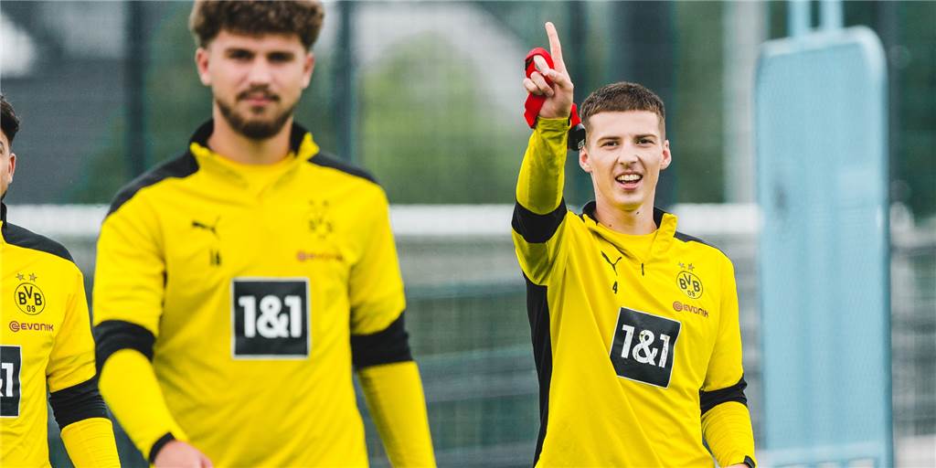 BVB-Youngster Raschl: Vereinswechsel oder doch mit Dortmund 3. Liga? BVB-Youngster Raschl: Vereinswechsel oder doch mit Dortmund 3. Liga?
