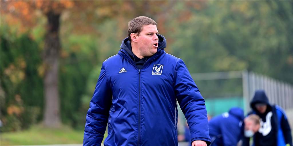 „Menschlich enttäuscht“: Sythener wechselt trotz Zusage kurzfristig nach Dorsten Sythens Trainer Dennis Schulz musste überraschend noch einen Abgang verkünden.